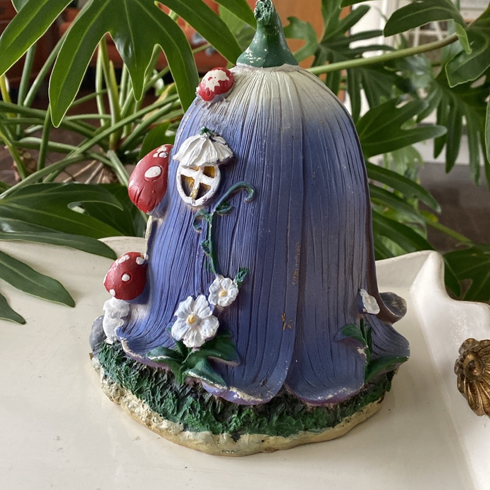 Heartsong Mushroom Fairy House 9” - Picture 2 of 10